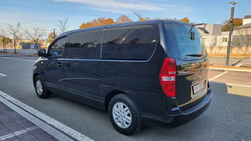 Hyundai Grand Starex