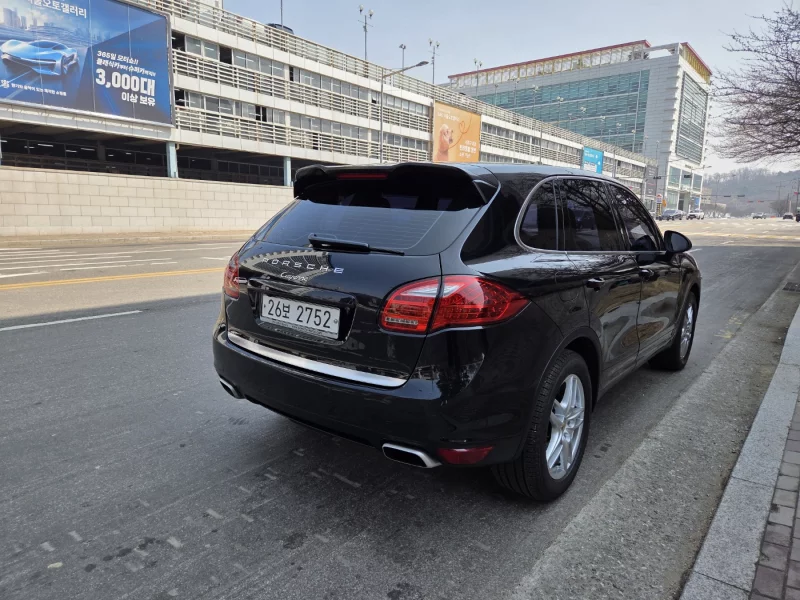Porsche CAYENNE