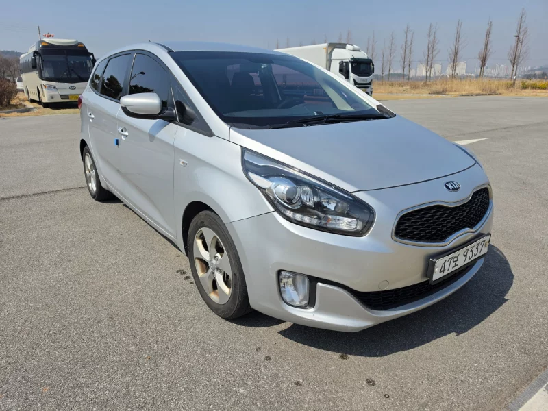 Kia Carens