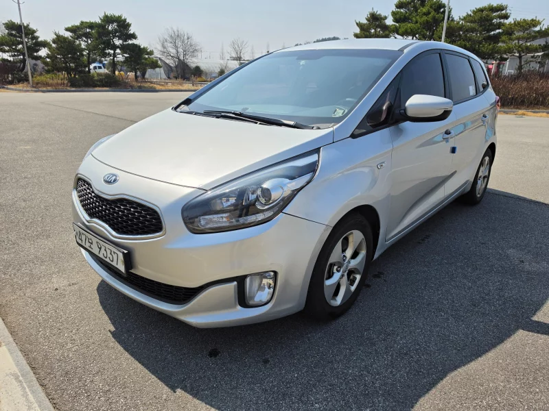 Kia Carens