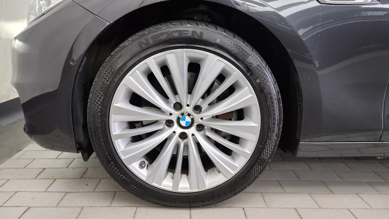 BMW 5-Series Gran Turismo