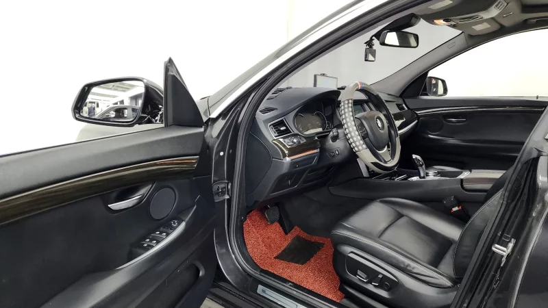 BMW 5-Series Gran Turismo