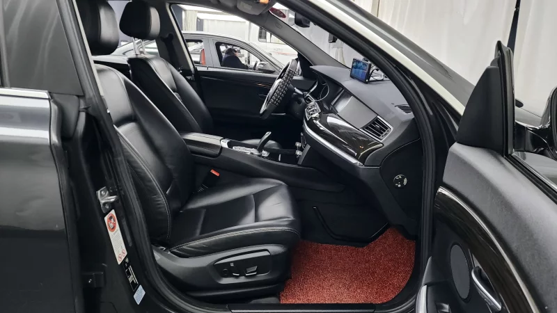 BMW 5-Series Gran Turismo