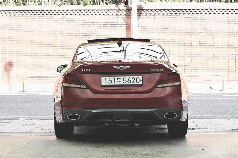 Genesis G70