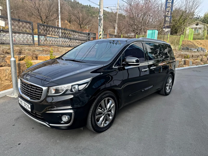 Kia Carnival