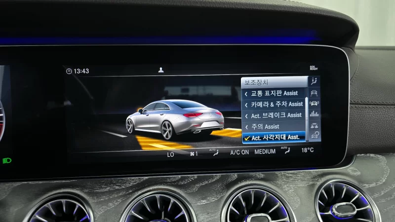 Mercedes-Benz CLS-Class