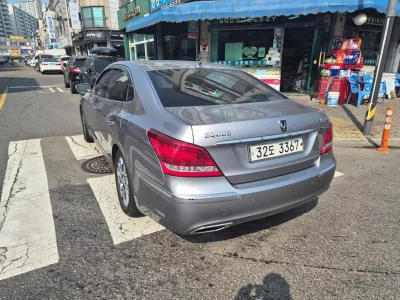 Hyundai Equus