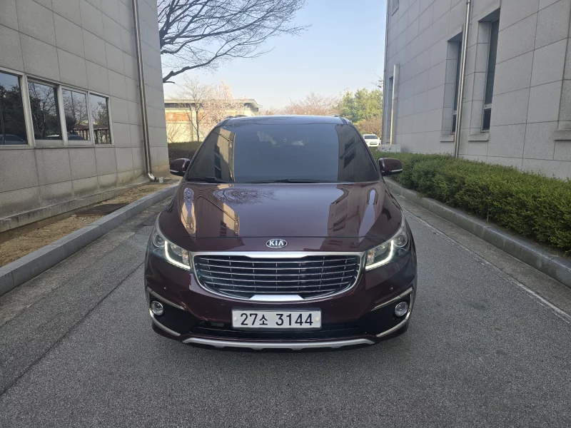 Kia Carnival