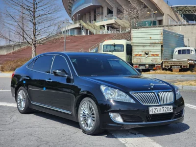 Hyundai Equus