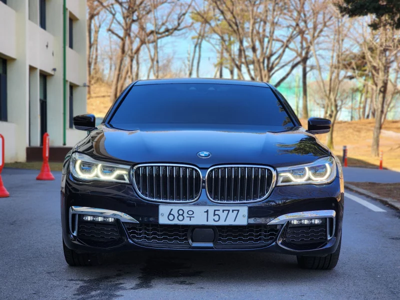 BMW 7-Series