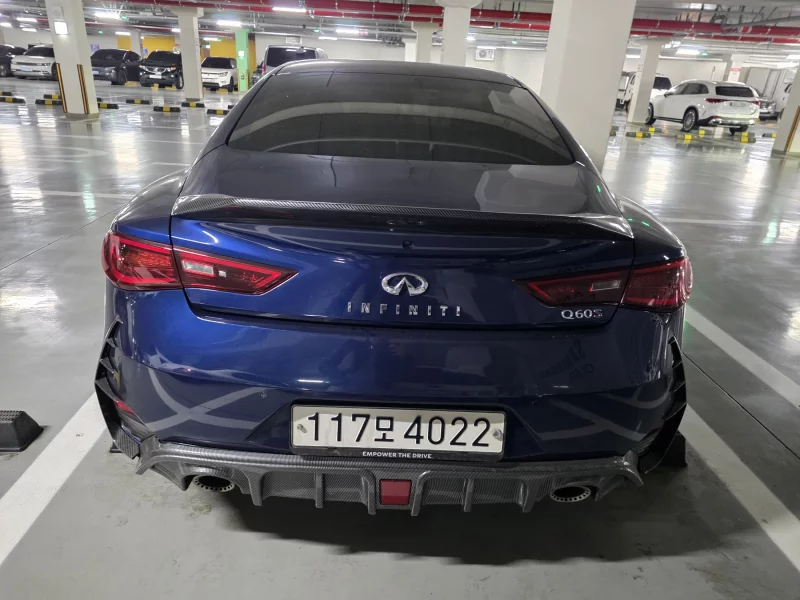 Infiniti Q60