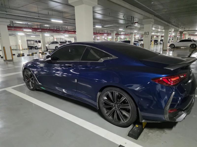 Infiniti Q60