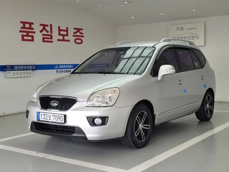 Kia Carens