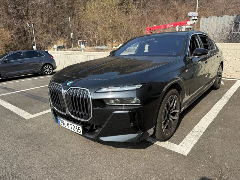 BMW 7-Series