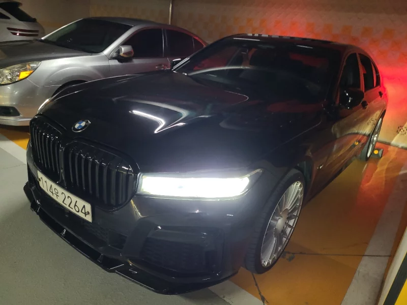 BMW 7-Series
