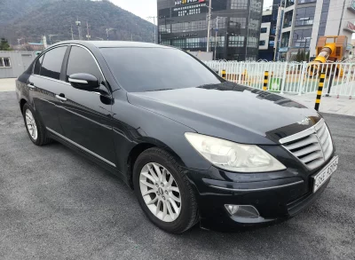 Hyundai Genesis
