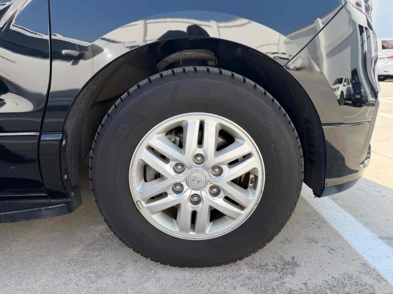 Hyundai Grand Starex