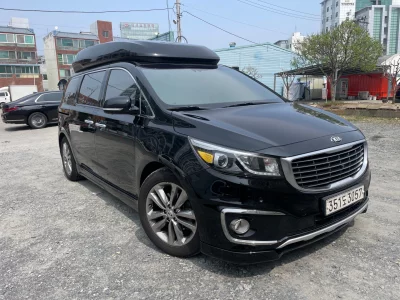 Kia Carnival