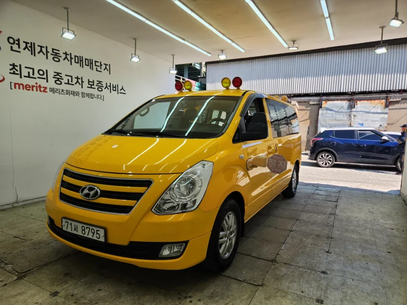 Hyundai Grand Starex