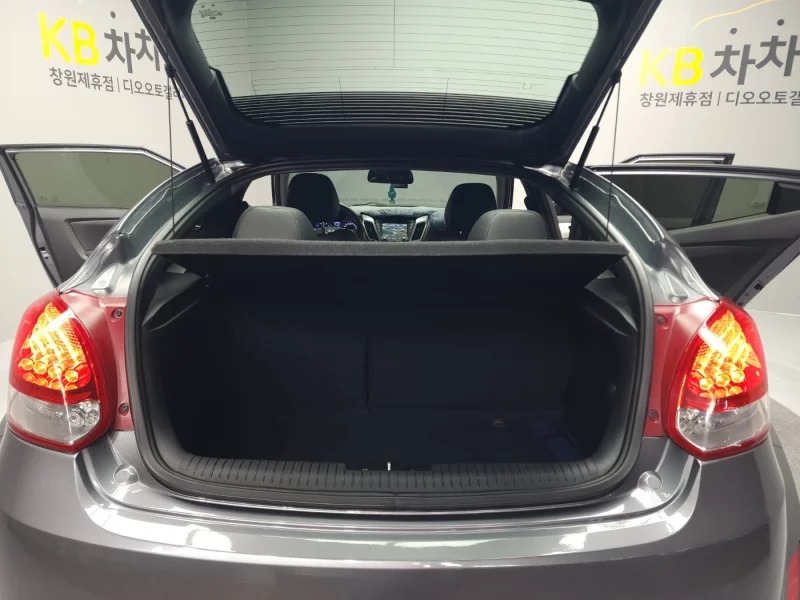 Hyundai Veloster