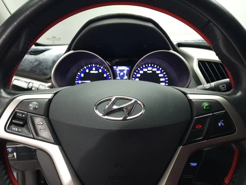 Hyundai Veloster