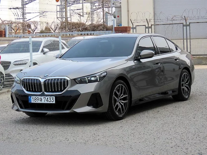 BMW 5-Series