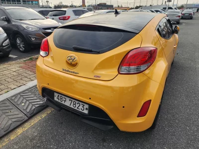 Hyundai Veloster