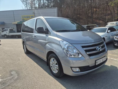 Hyundai Grand Starex