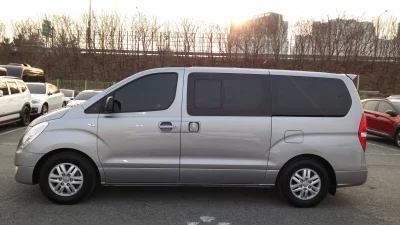 Hyundai Grand Starex