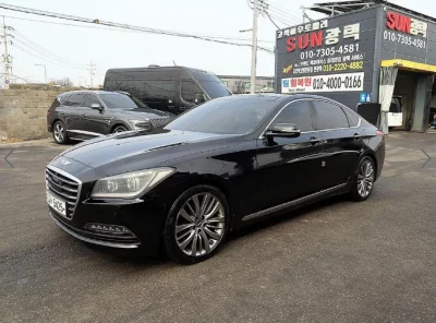 Hyundai Genesis