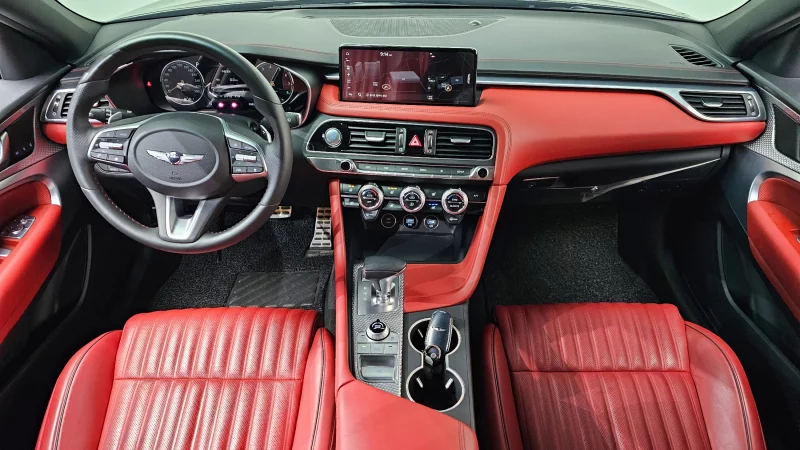 Genesis G70