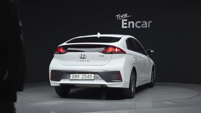 Hyundai Ioniq