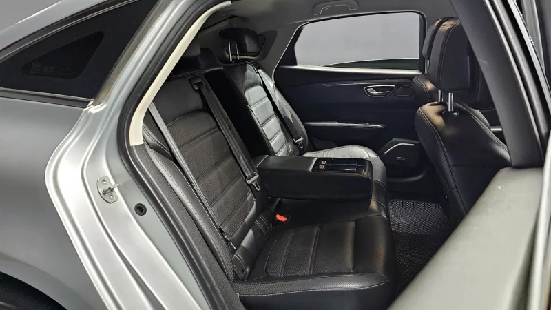 Renault SM6