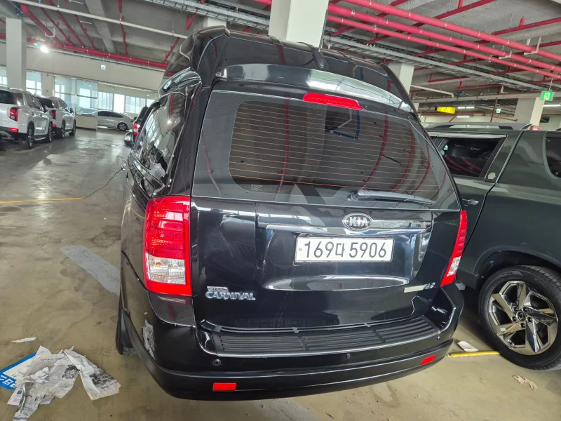 Kia Carnival