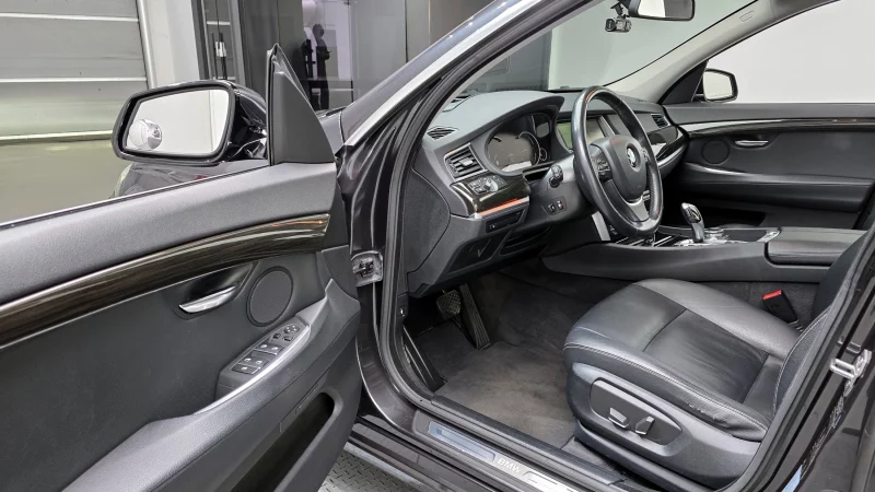 BMW 5-Series Gran Turismo