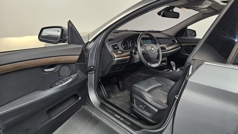 BMW 5-Series Gran Turismo