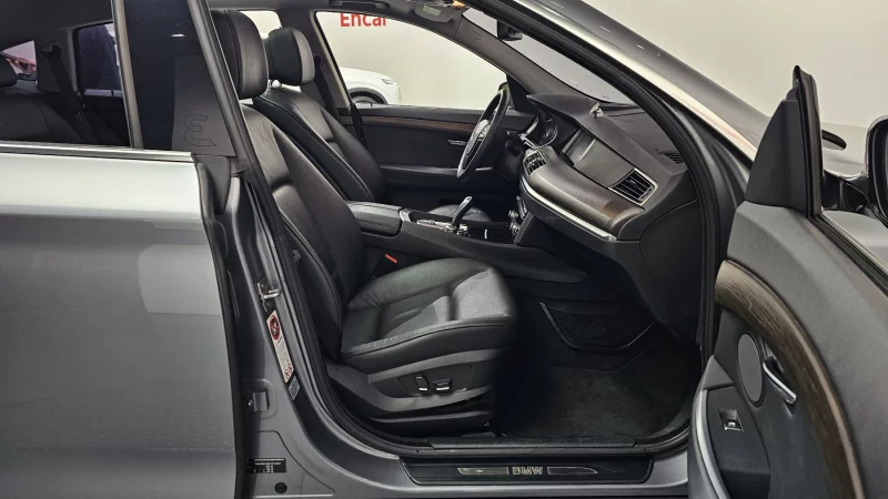 BMW 5-Series Gran Turismo