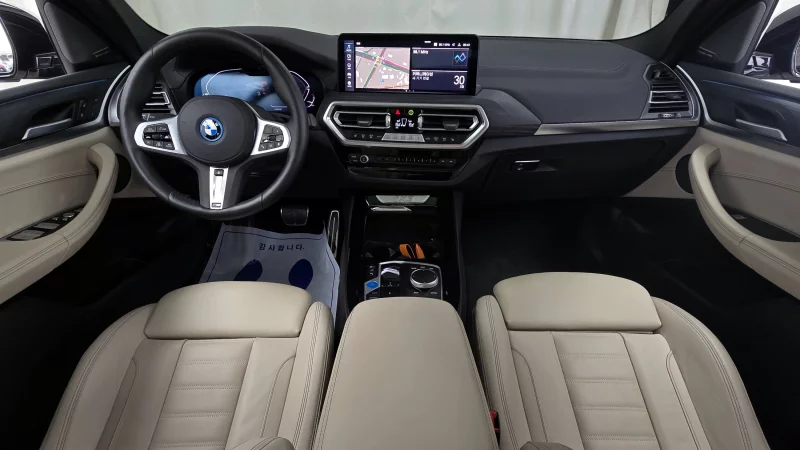 BMW iX3