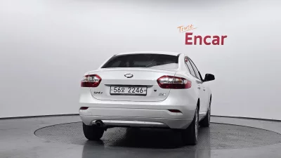 Renault SM3