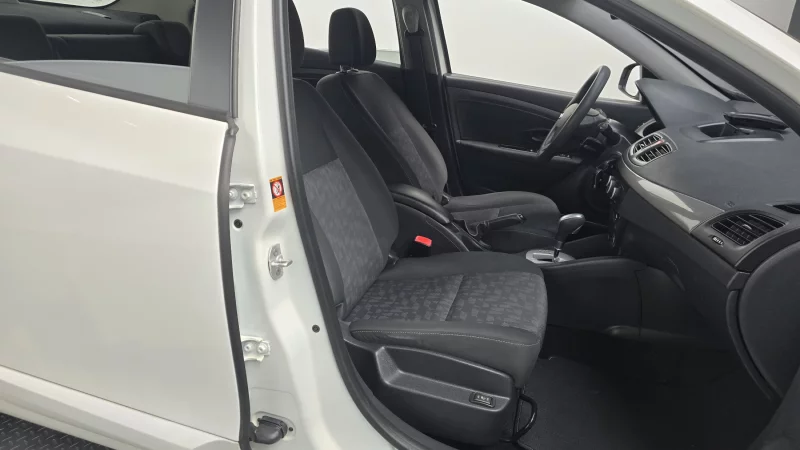 Renault SM3