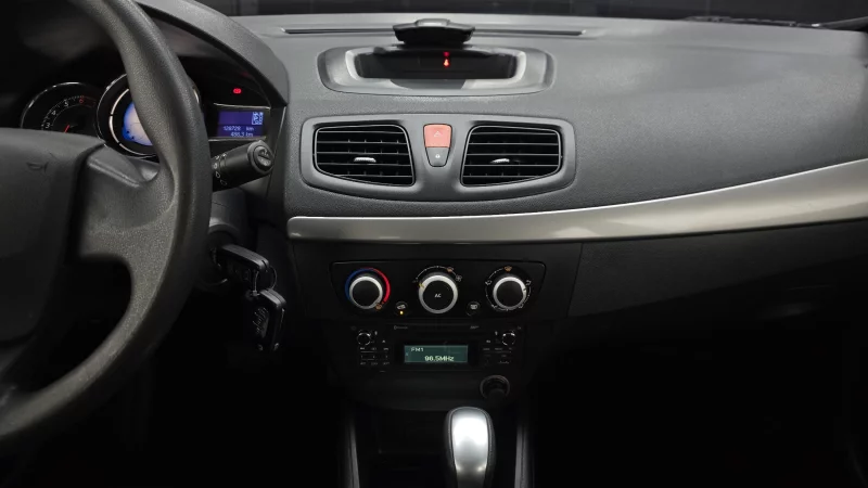 Renault SM3