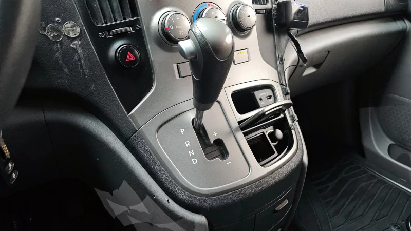 Hyundai Grand Starex