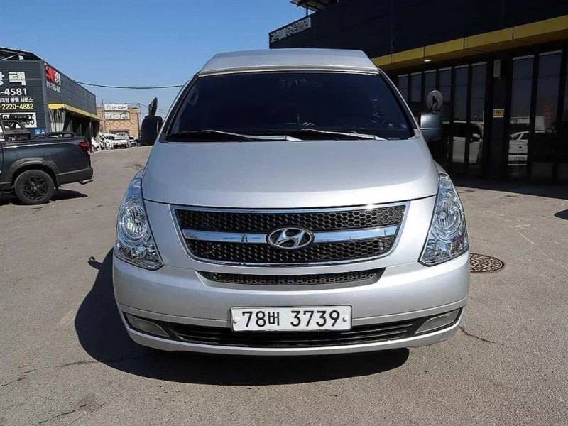 Hyundai Grand Starex
