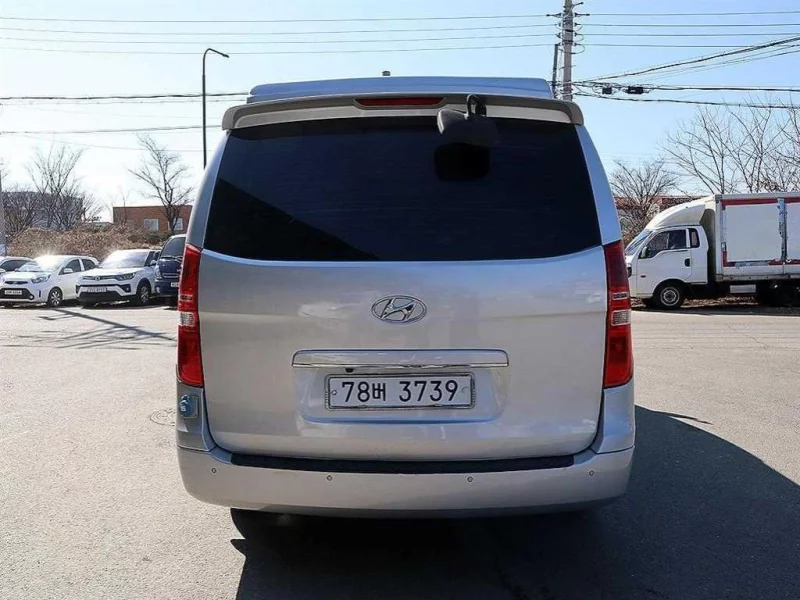 Hyundai Grand Starex