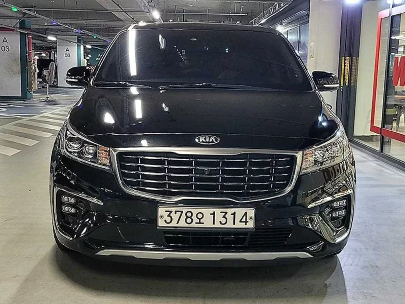 Kia Carnival