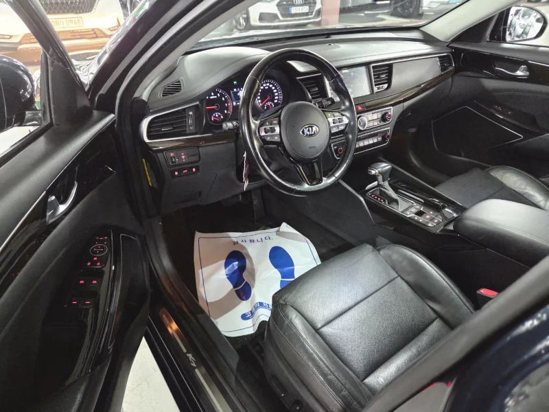 Kia K7