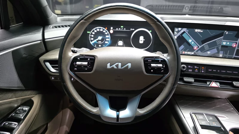 Kia K8
