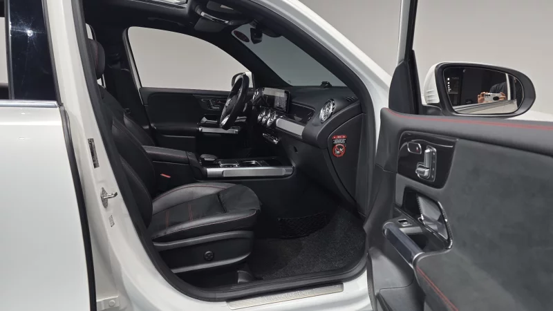 Mercedes-Benz GLB-Class