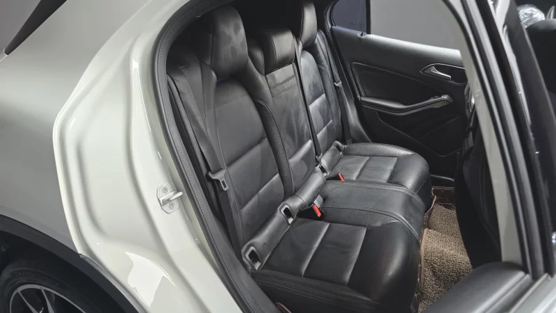 Mercedes-Benz GLA-Class