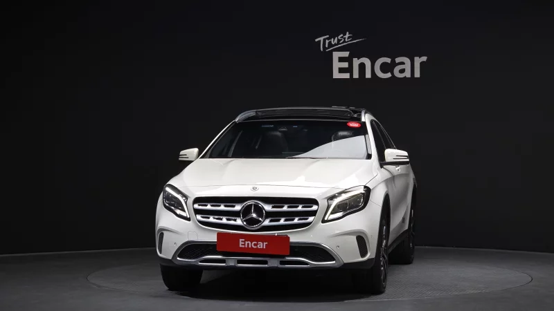 Mercedes-Benz GLA-Class